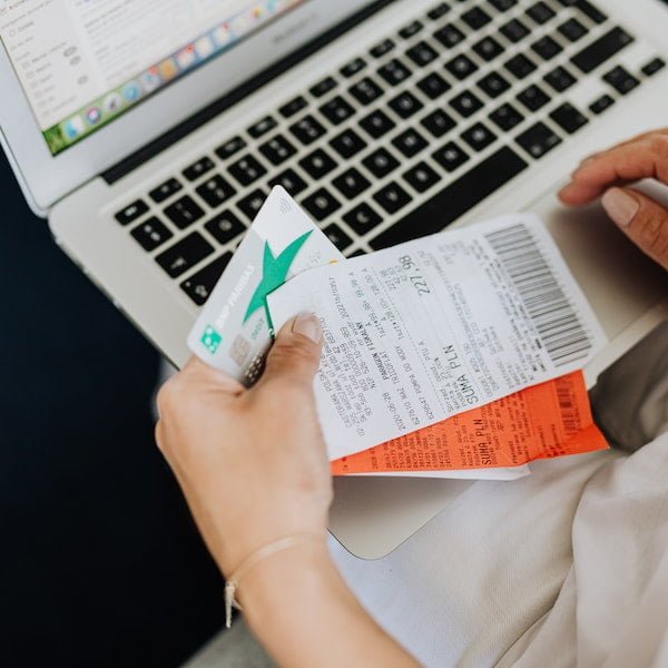 مميزات وعيوب التجارة الإلكترونية